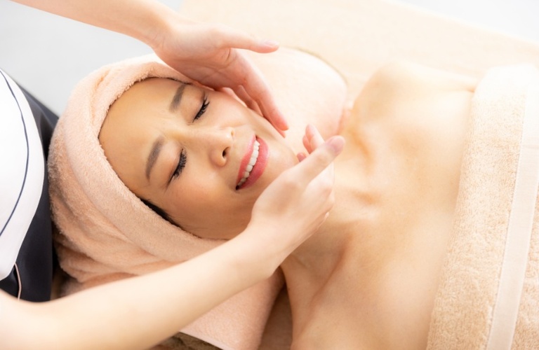 サロンレベルでのリフトアップ | 相模大野周辺のエステならアットホームなd'Arc facial treatment